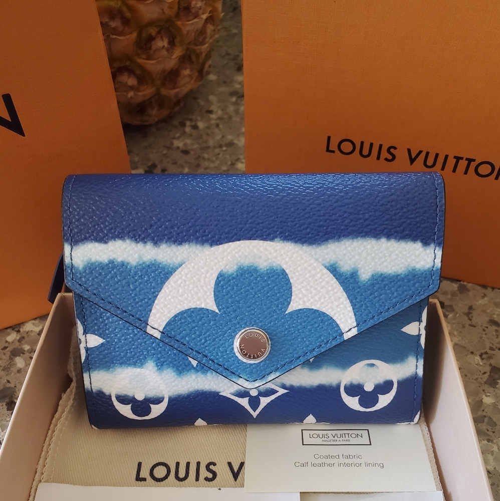 ❌SOLD❌LV Escale Victorine Wallet